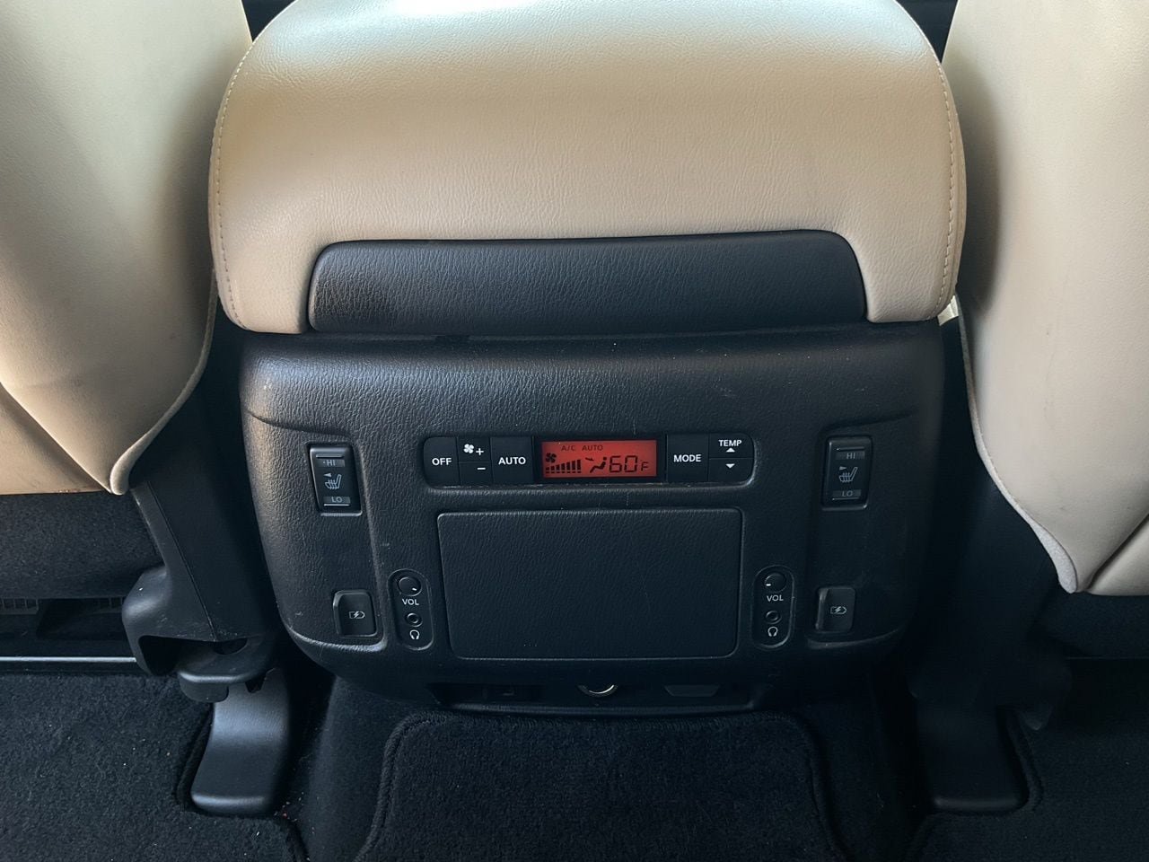 Used 2019 Nissan Armada Platinum w/ Captain's Chairs Package AWD/4WD image 16
