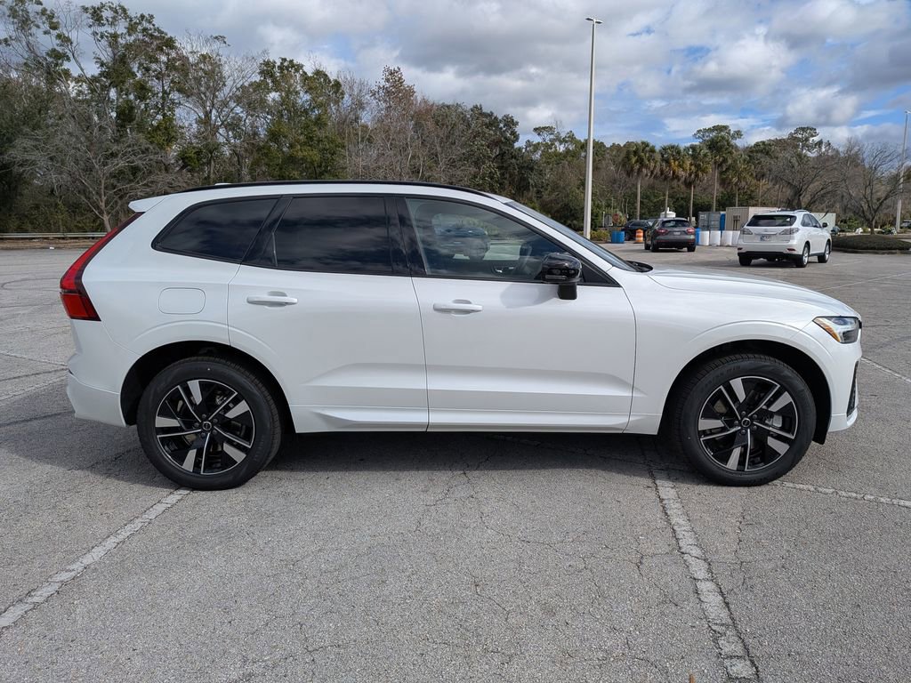 New 2026 Volvo XC60 T8 Core w/ Protection Package Premier image 14