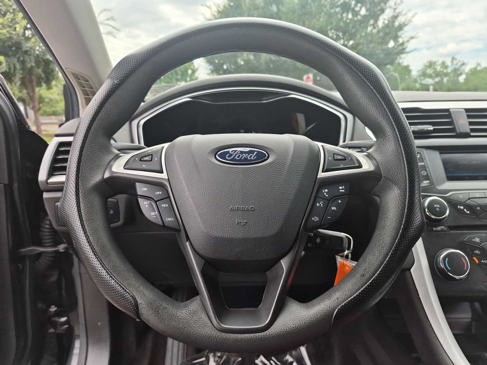 Used 2015 Ford Fusion S FWD image 21