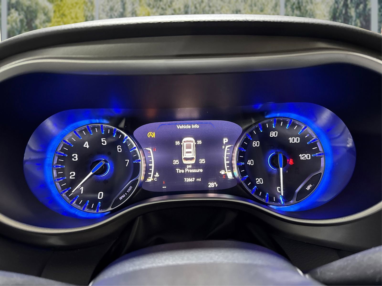 Used 2022 Chrysler Pacifica Touring-L image 17