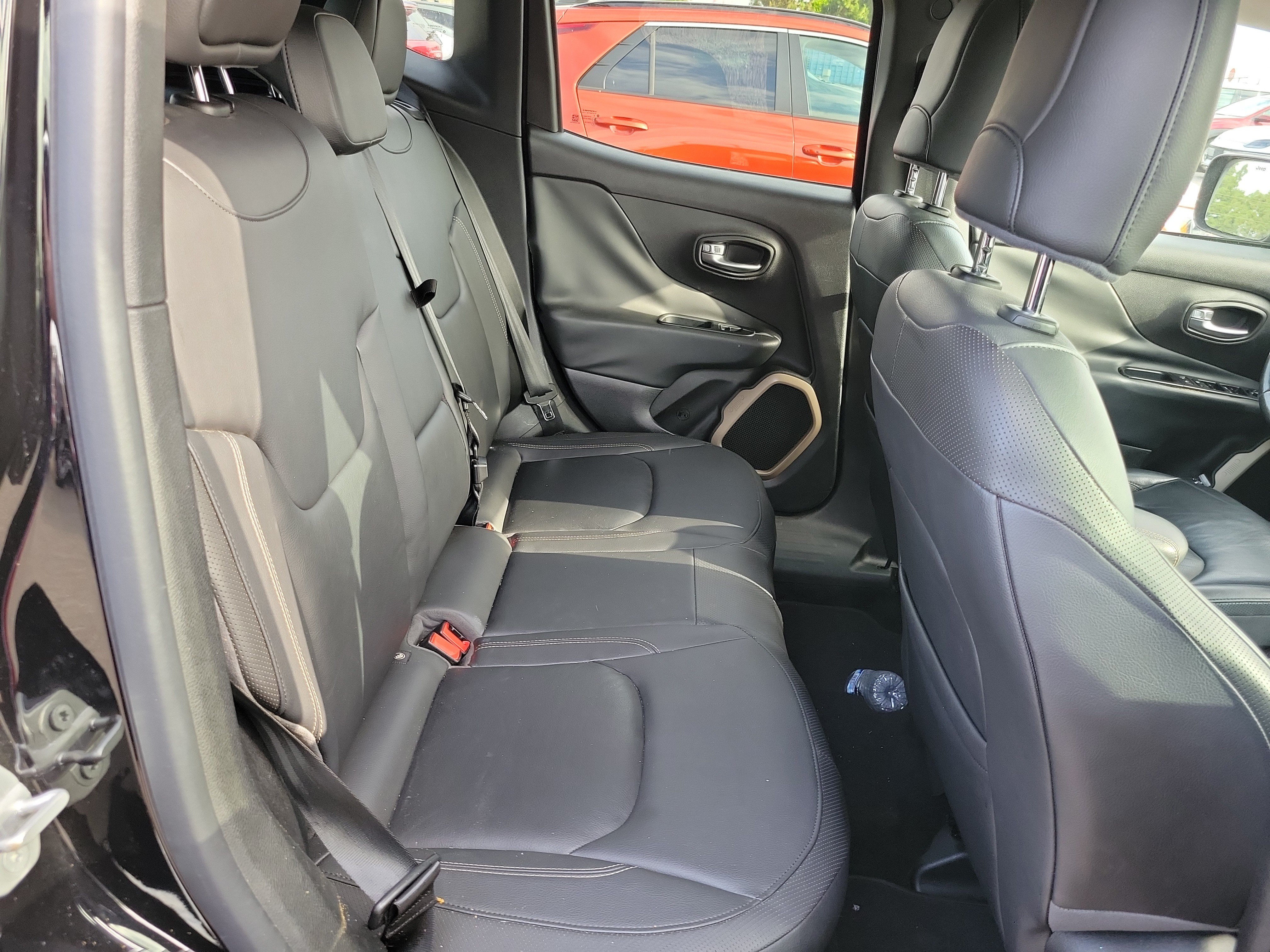 Used 2015 Jeep Renegade Limited FWD image 17