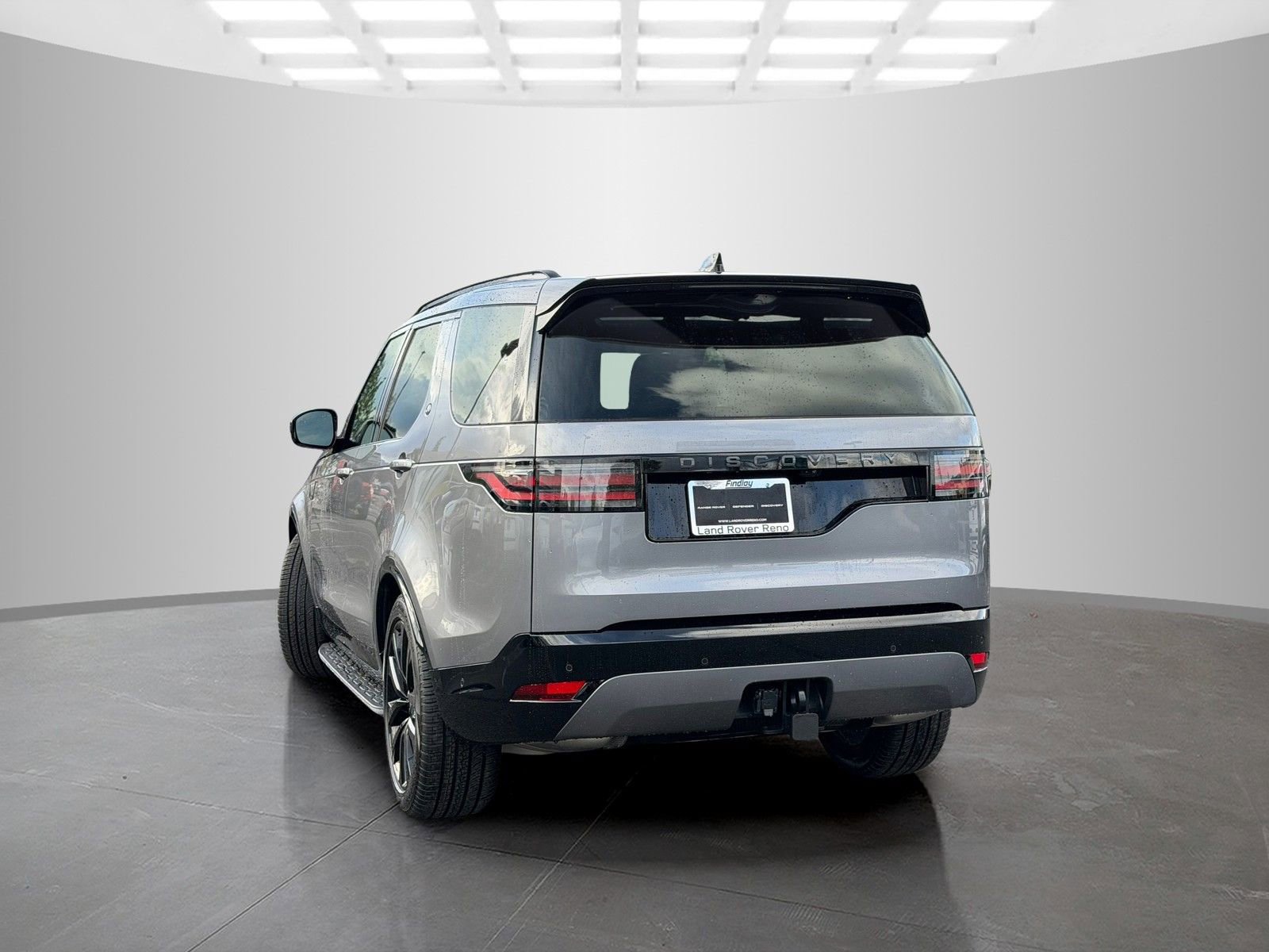 New 2026 Land Rover Discovery Dynamic SE image 7