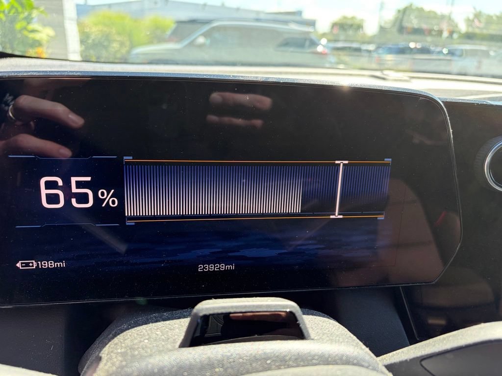 Used 2024 Chevrolet Equinox EV RS AWD/4WD image 12