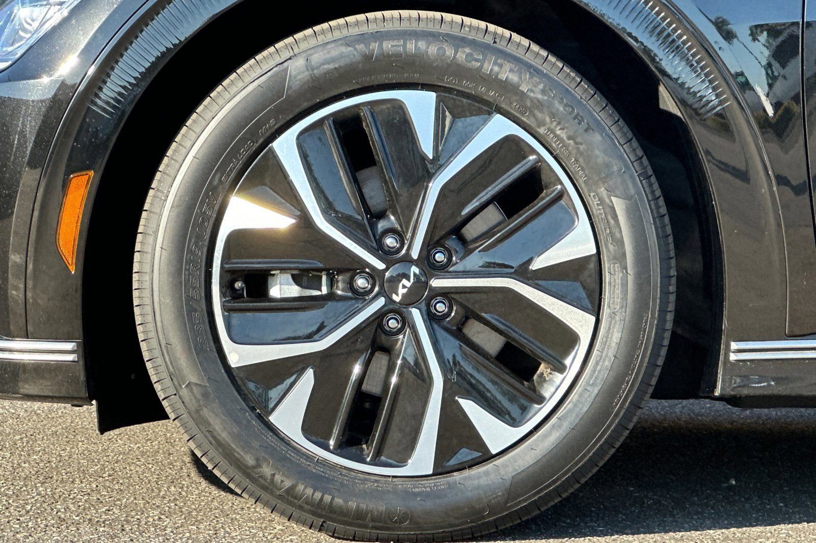 Used 2024 Kia EV6 Wind image 28