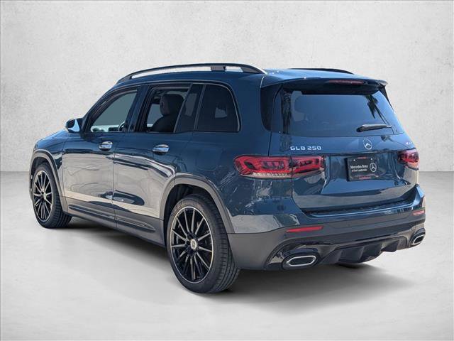 Used 2023 Mercedes-Benz GLB 250 4MATIC image 7