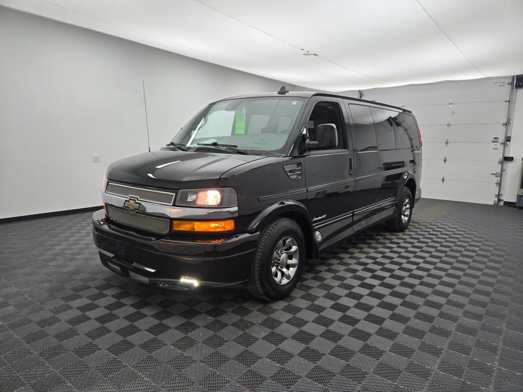 Used 2019 Chevrolet Express 2500 w/ Enhanced Convenience Package image 11