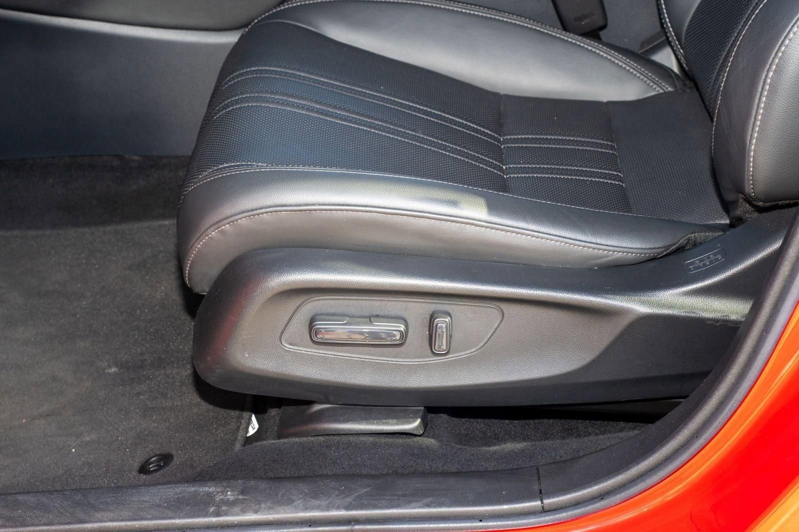 Certified 2024 Honda HR-V EX-L image 28