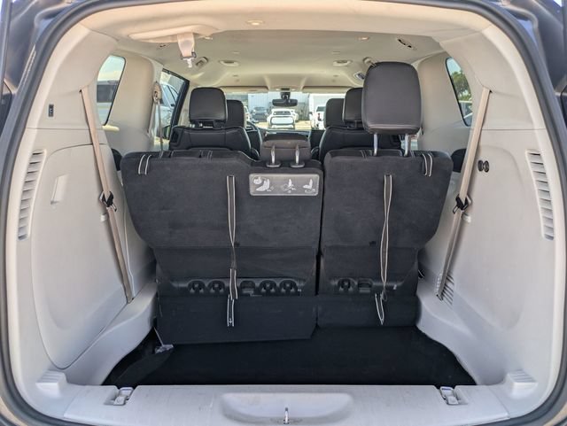 Used 2021 Chrysler Voyager Lxi FWD image 24