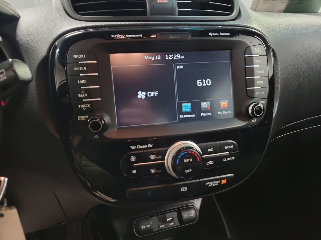 Used 2016 Kia Soul + w/ Audio Package FWD image 15