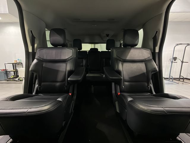 Used 2025 Ford Expedition Max Platinum AWD/4WD image 27