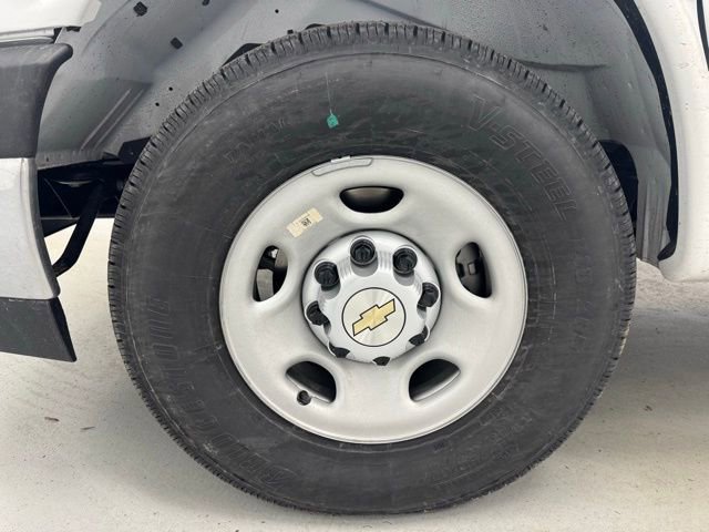 New 2025 Chevrolet Express 3500 w/ Power Convenience Package RWD image 41