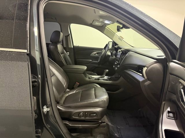 Used 2020 Chevrolet Traverse LT w/ LT Premium Package image 29