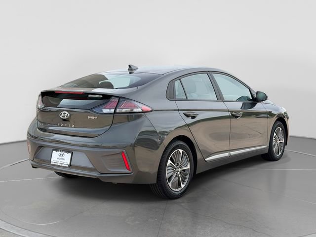 Used 2022 Hyundai Ioniq SE FWD image 4
