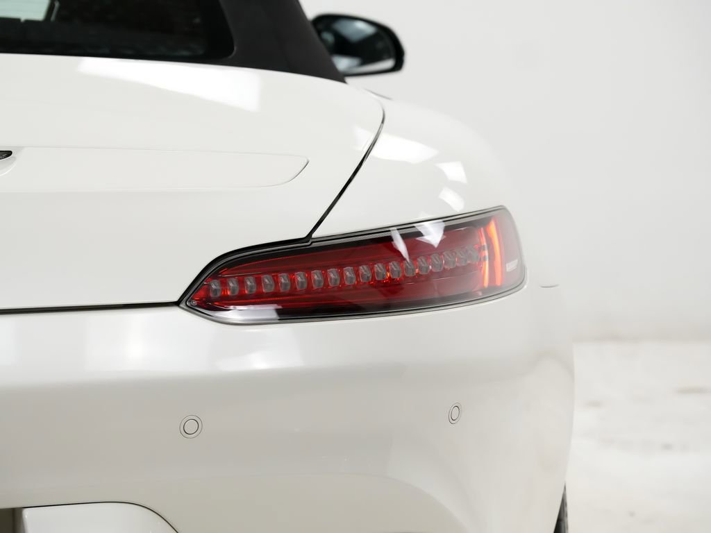 Used 2018 Mercedes-Benz AMG GT Roadster image 12