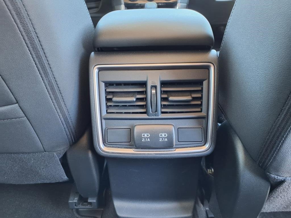 Used 2023 Subaru Forester Premium w/ Popular Package #2 image 16