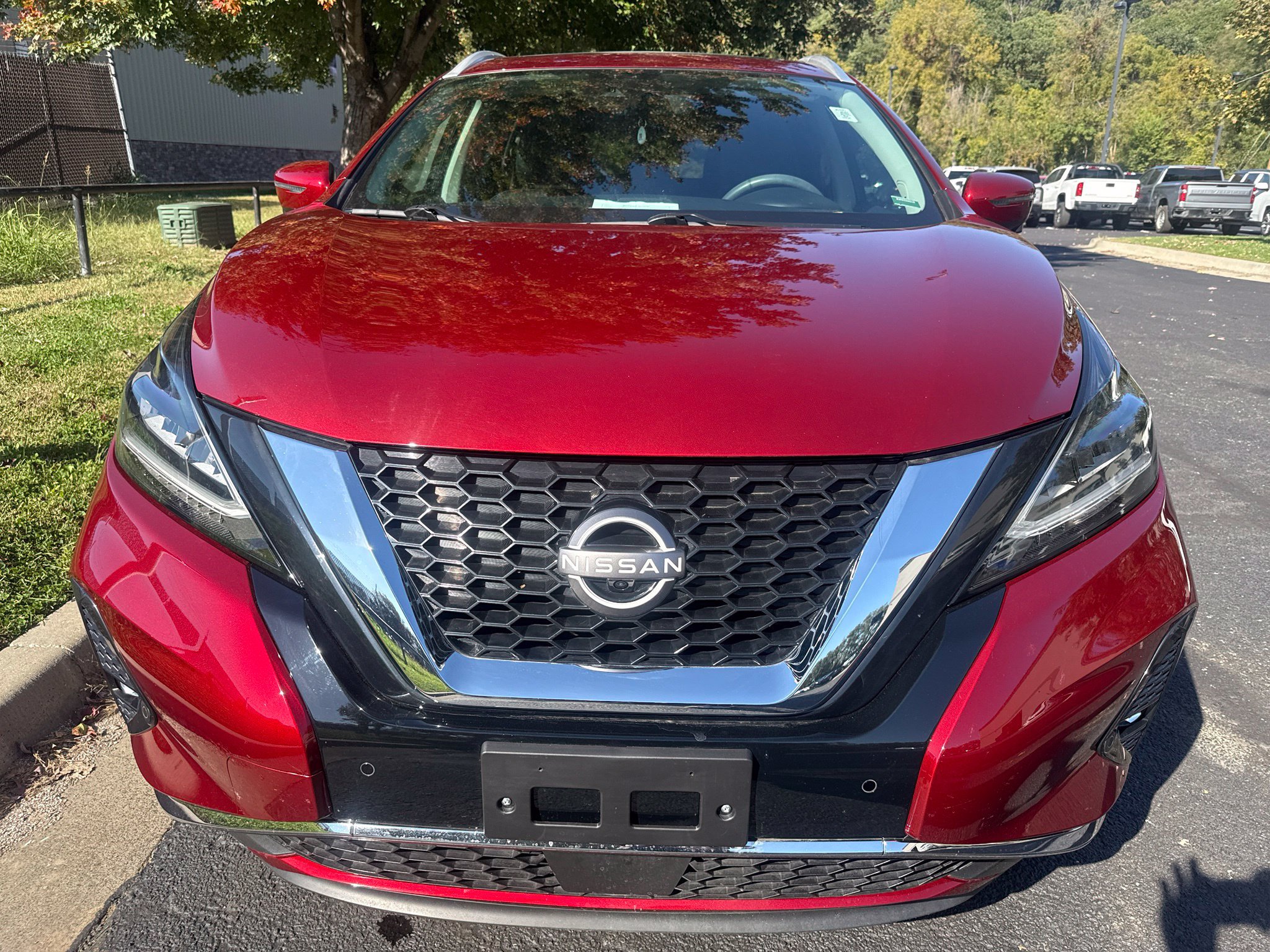 Used 2024 Nissan Murano Platinum w/ Cargo Package AWD/4WD image 2
