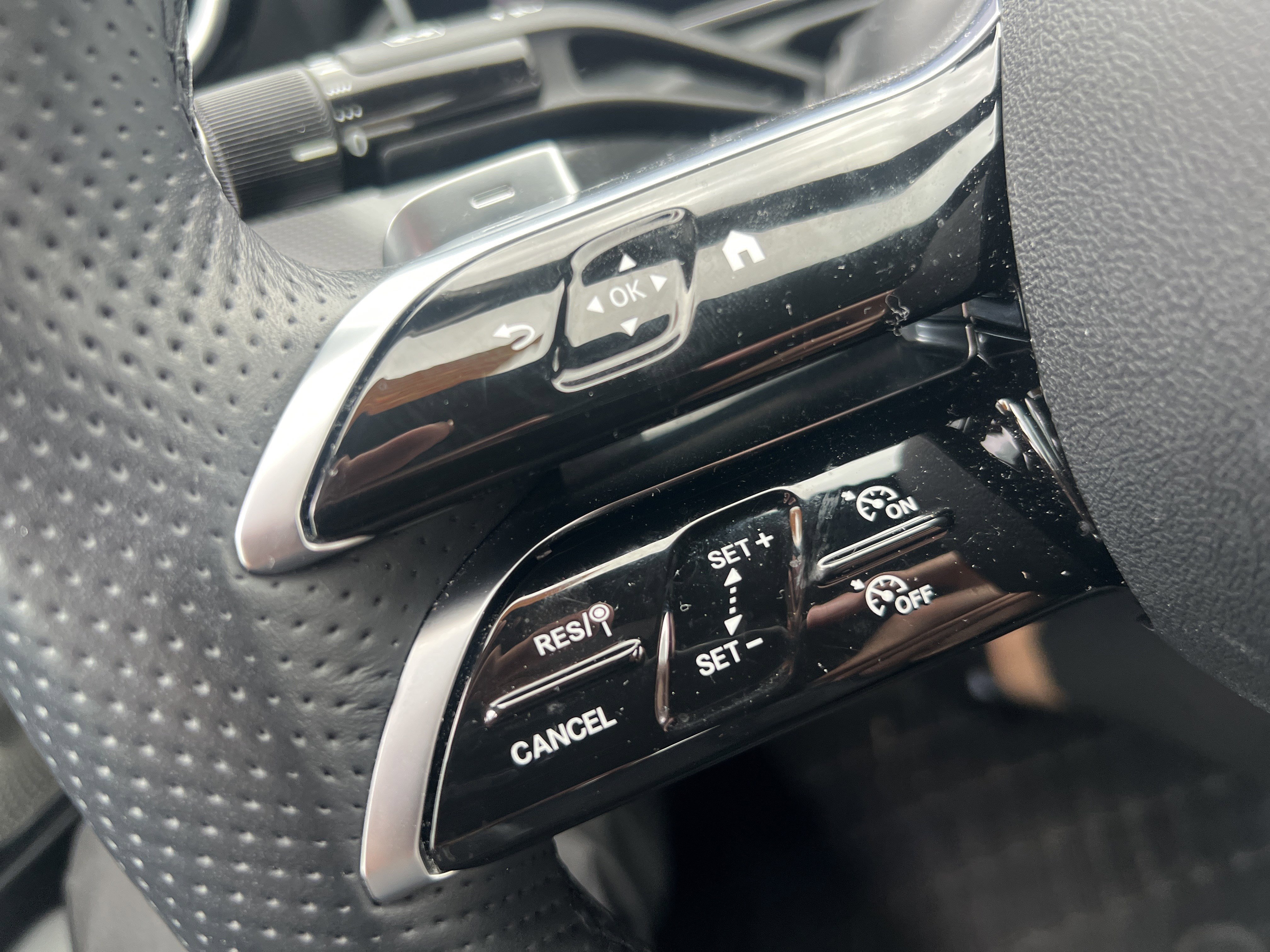 Certified 2024 Mercedes-Benz C 300 4MATIC Sedan image 19