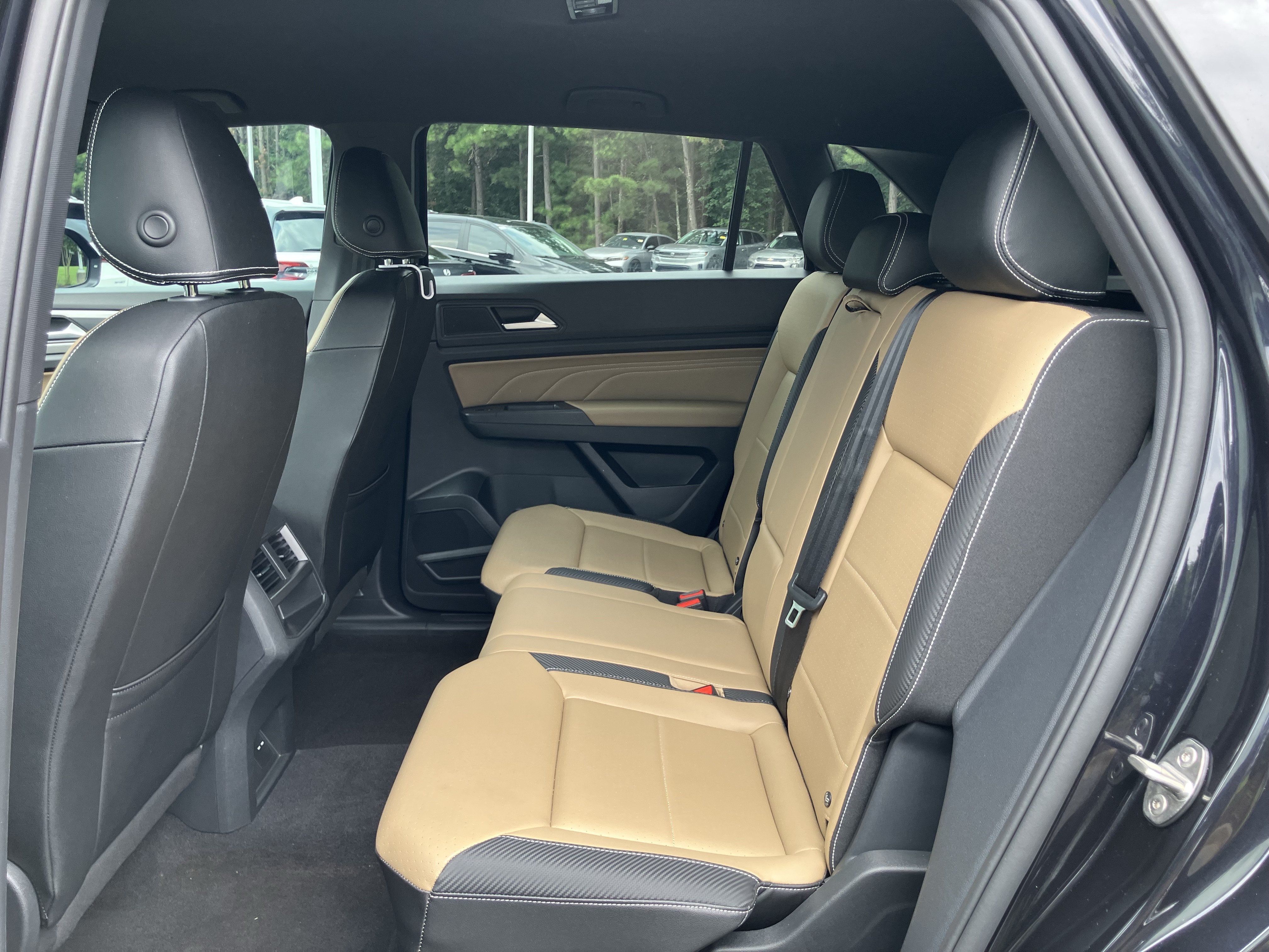 Used 2023 Volkswagen Atlas Cross Sport SE FWD image 31