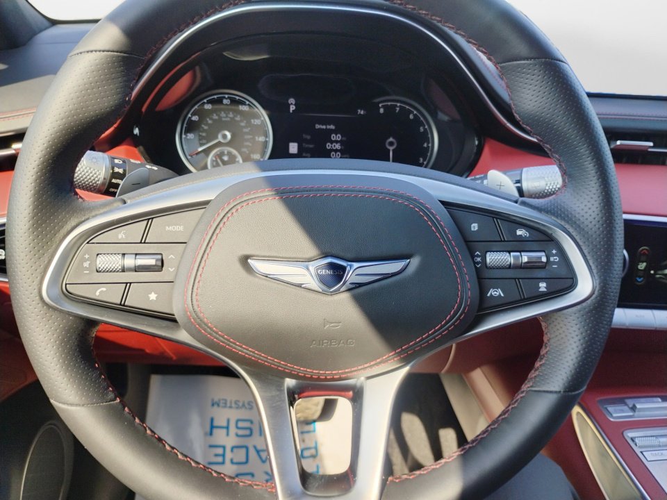 Used 2025 Genesis GV70 3.5T Sport w/ Sport Advanced Package image 13