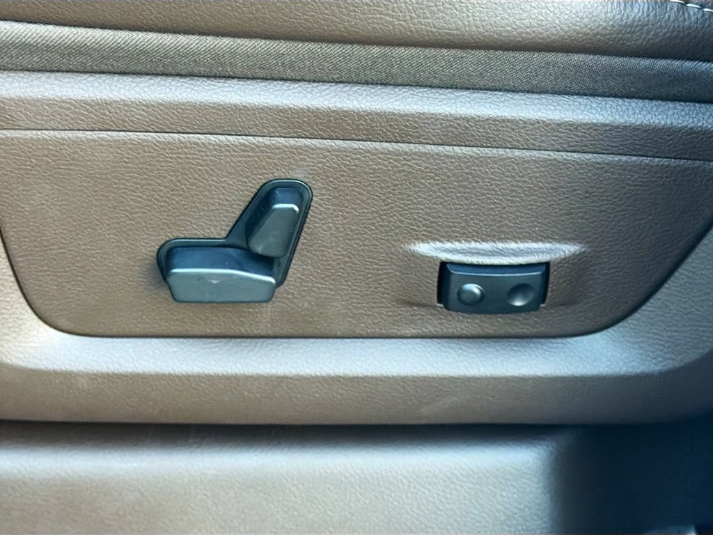 New 2026 RAM 3500 Laramie AWD/4WD image 24