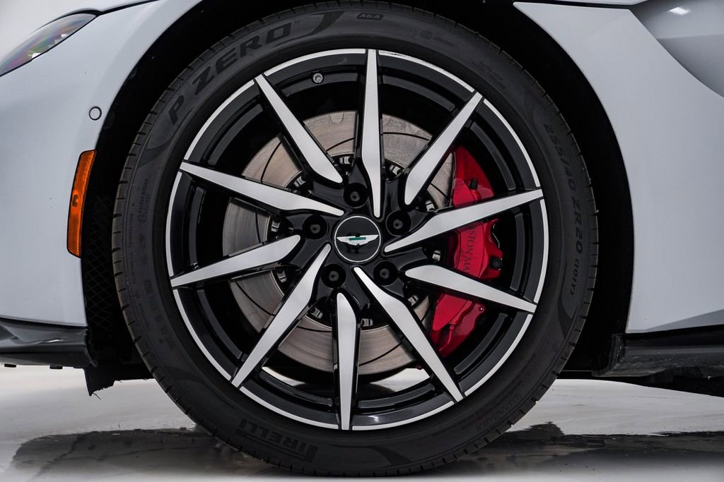 Used 2020 Aston Martin V8 Vantage Coupe image 15