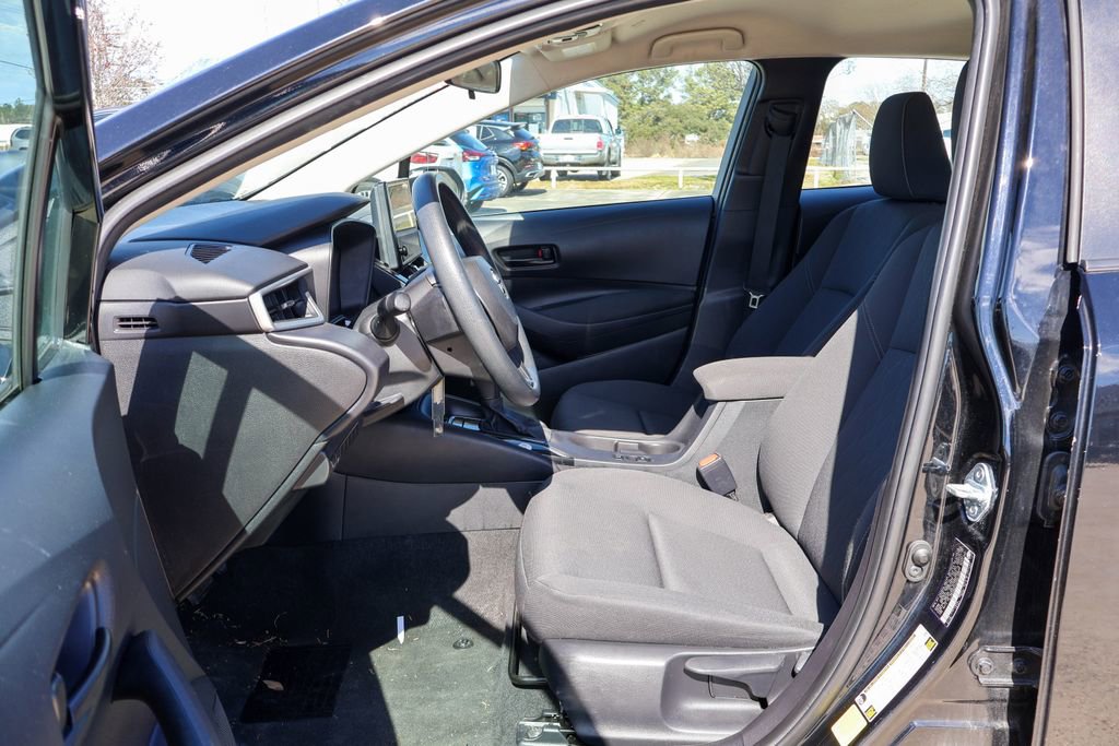 Used 2024 Toyota Corolla LE image 7