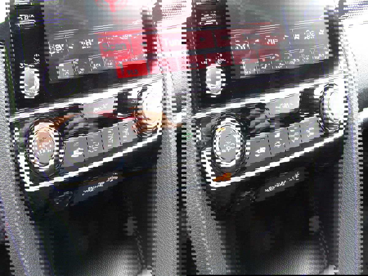 Used 2020 Honda Civic Sport image 17