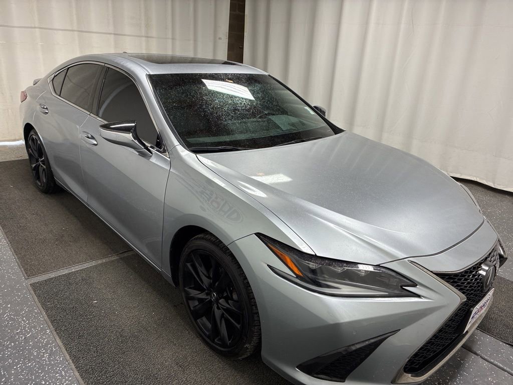 Used 2022 Lexus ES 350 F Sport image 4