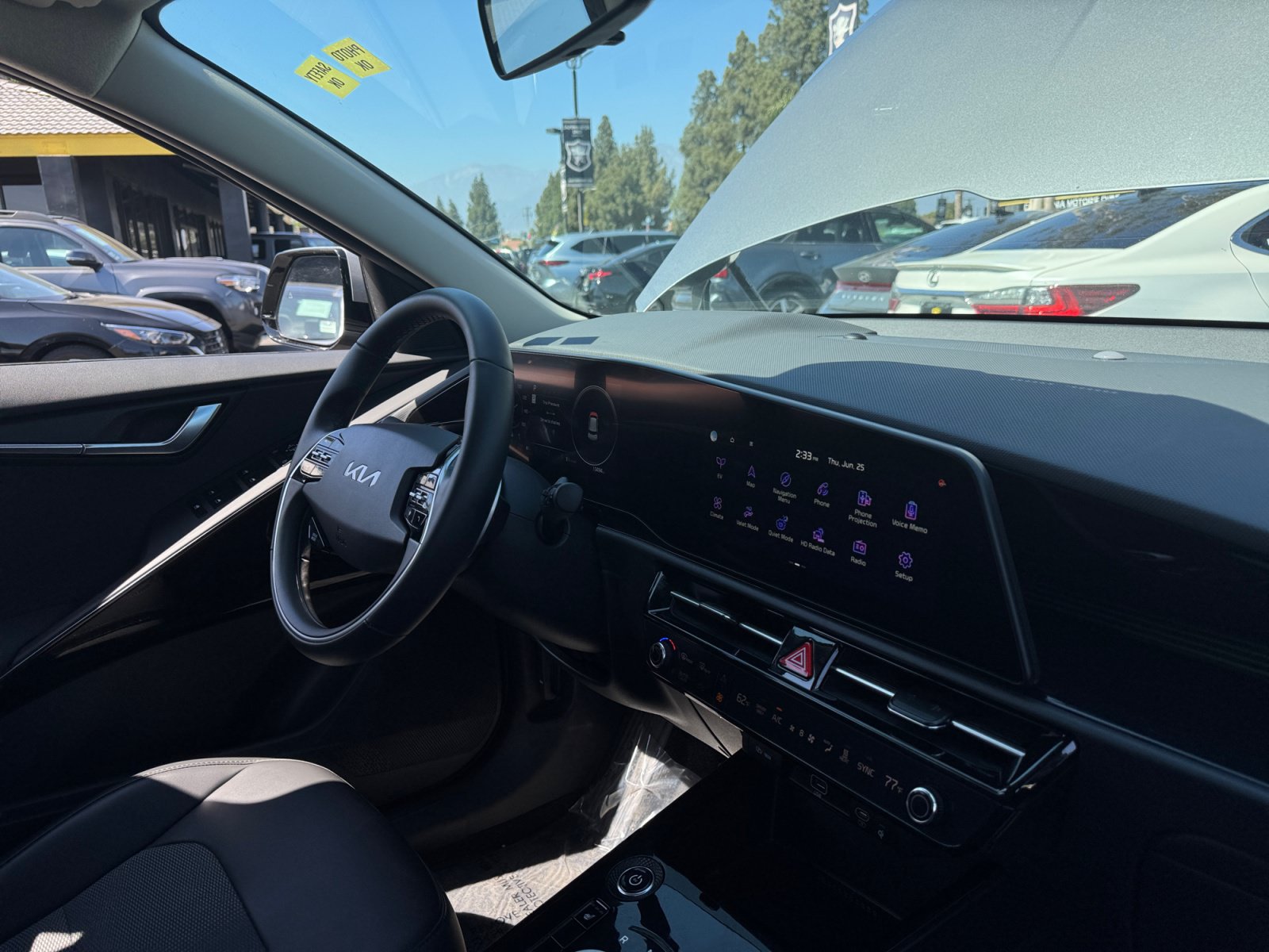 Used 2025 Kia Niro Wind FWD image 22