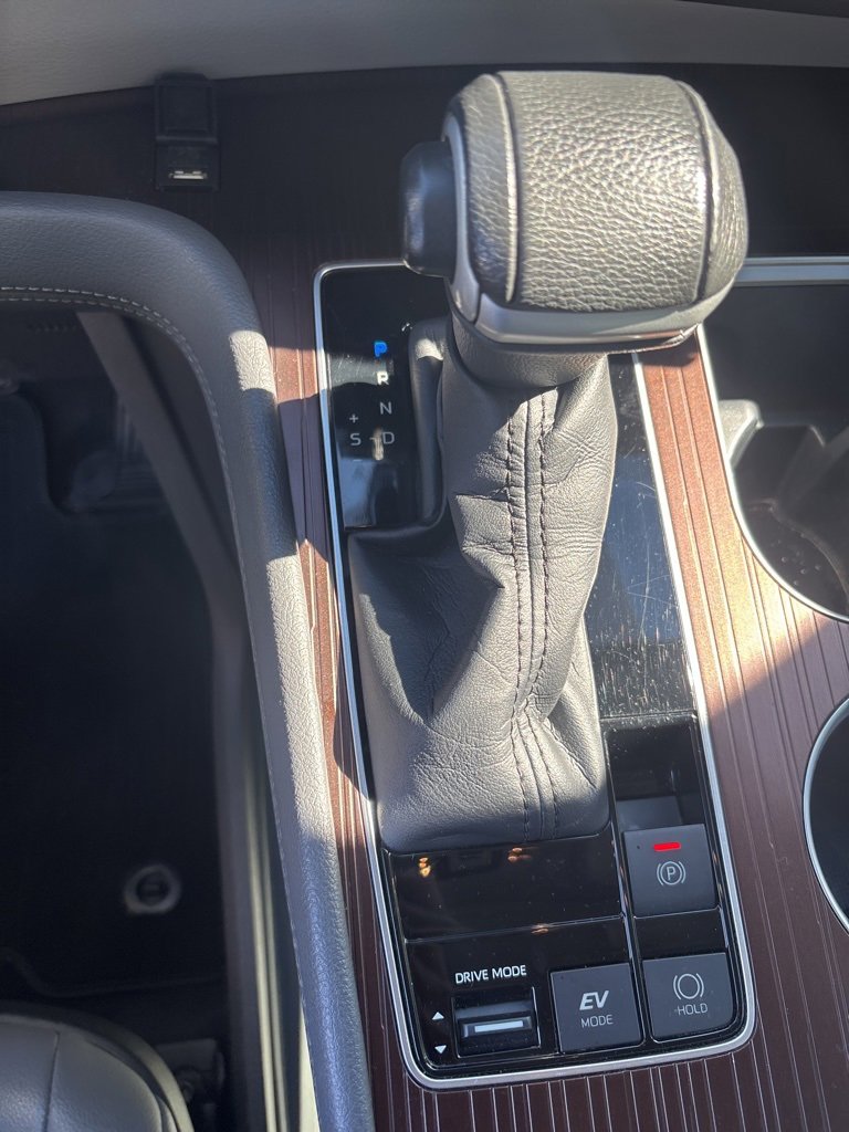 Used 2022 Toyota Sienna XLE image 22