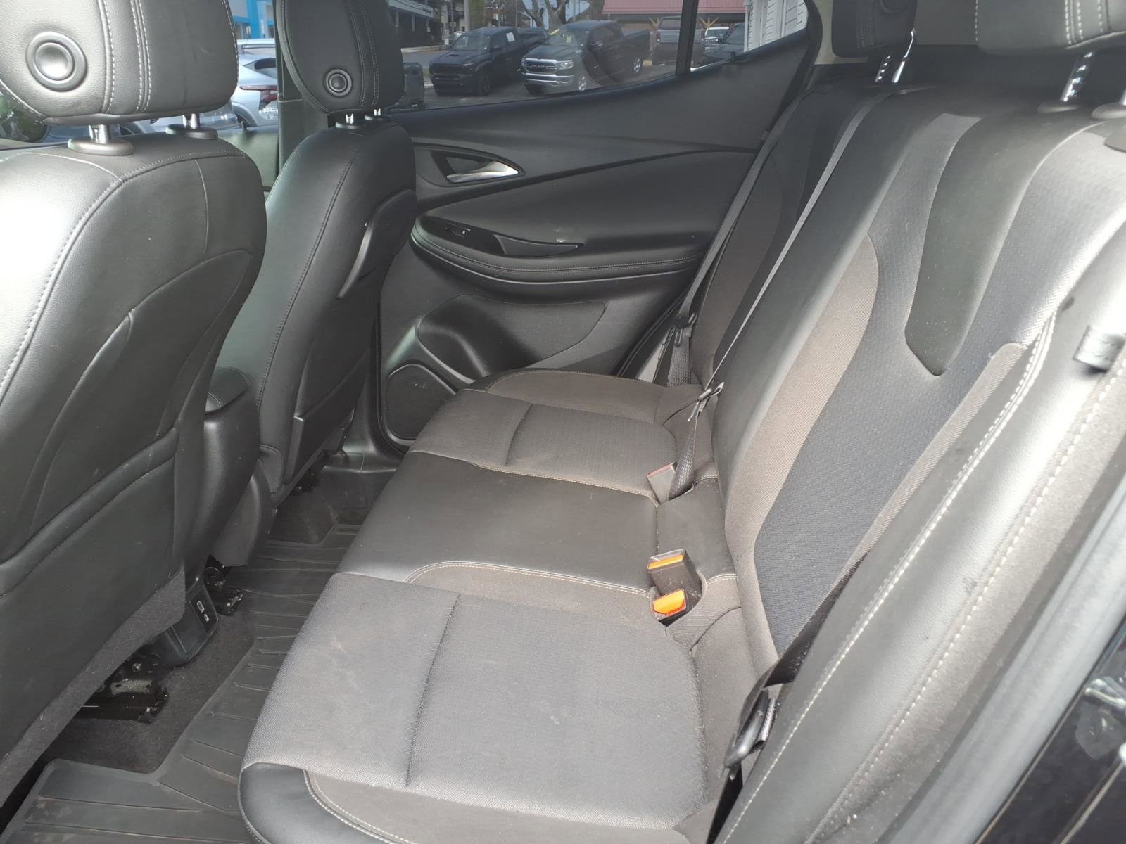 Certified 2022 Buick Encore GX Preferred w/ Sport Touring Package FWD image 13