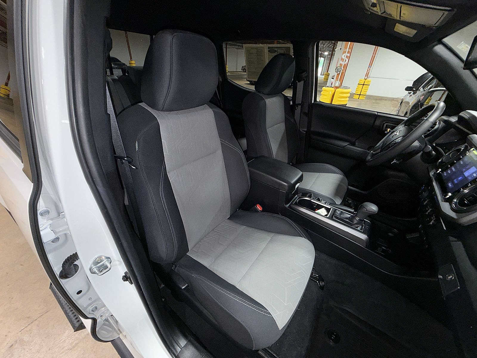 Used 2023 Toyota Tacoma TRD Sport AWD/4WD image 16