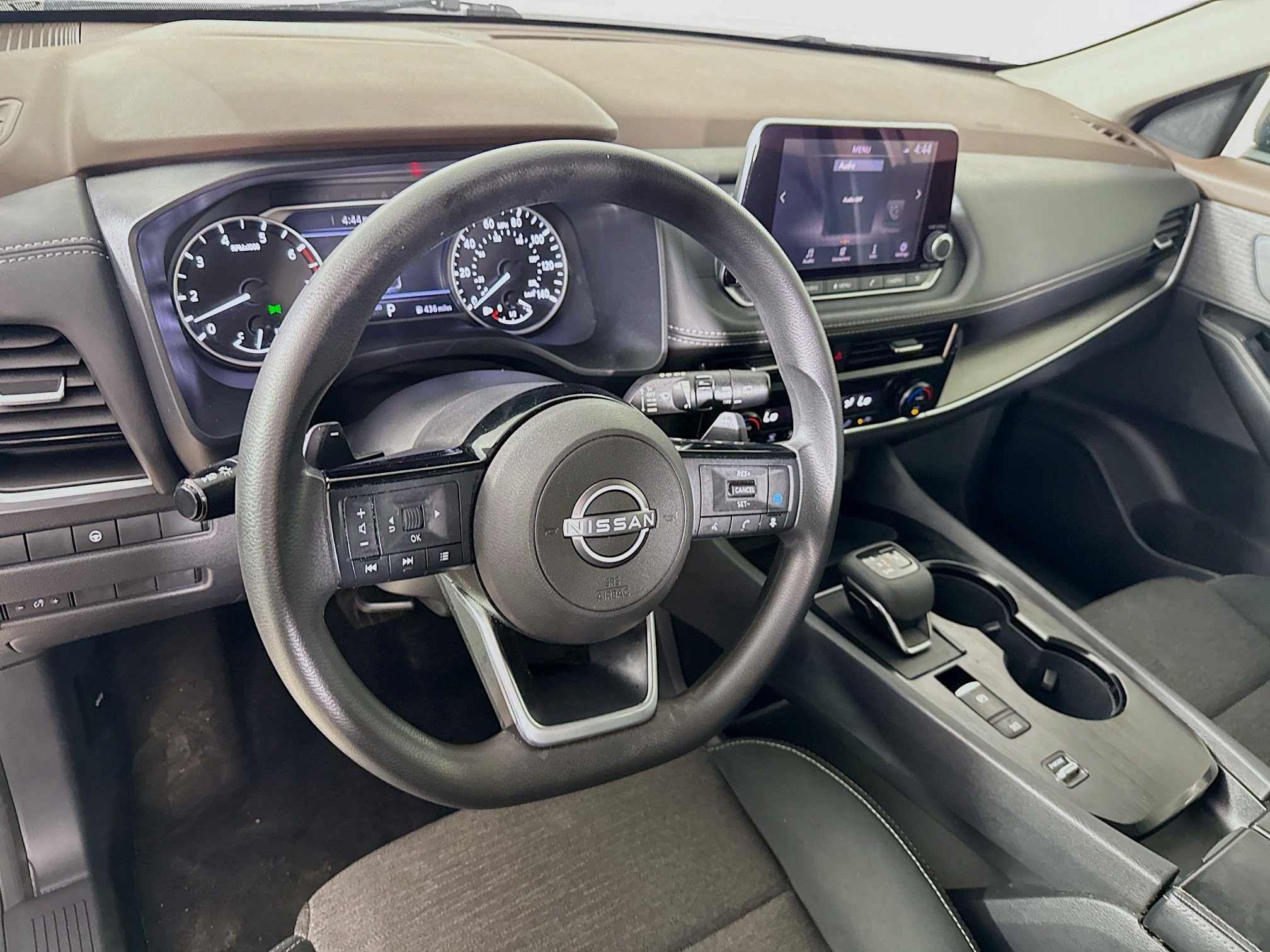 Used 2023 Nissan Rogue SV FWD image 8