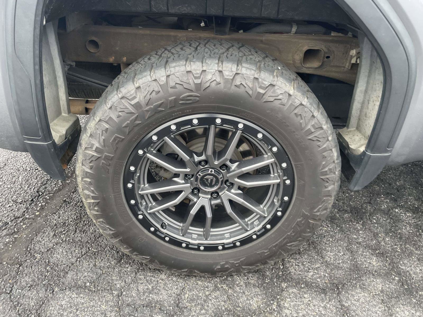 Used 2021 GMC Sierra 1500 AT4 w/ AT4 Value Package image 3