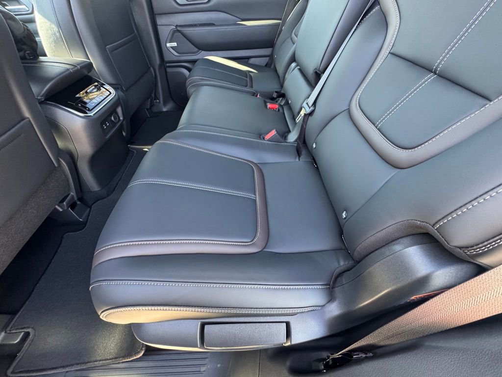 New 2026 Nissan Armada SL image 12
