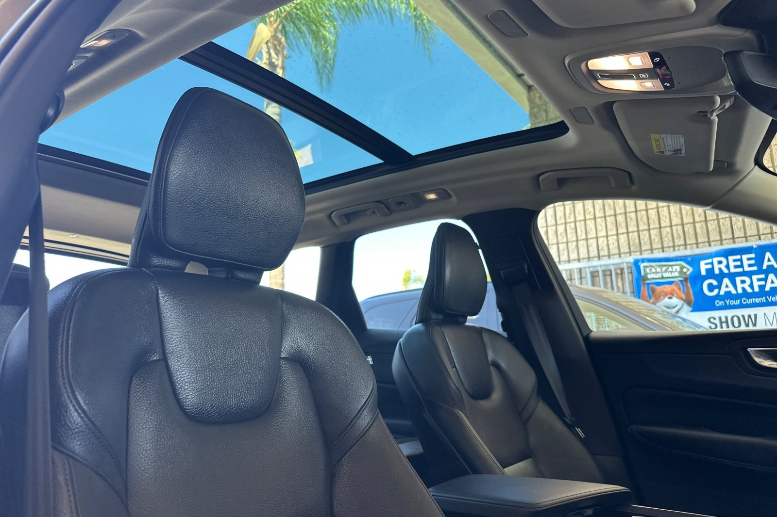 Certified 2025 Volvo XC60 B5 Plus AWD/4WD image 20
