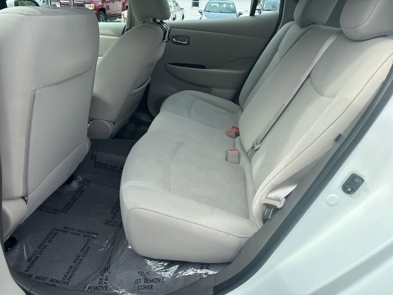 Used 2017 Nissan Leaf SV w/ Premium Package image 13