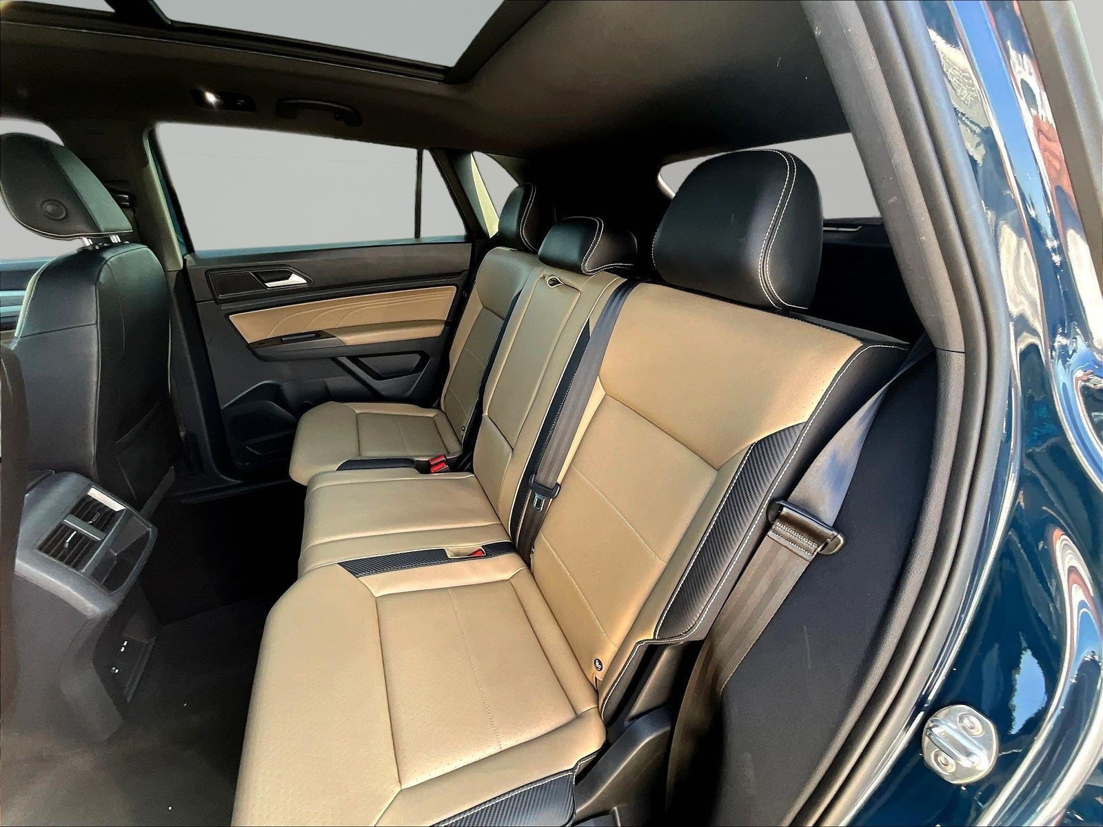 Used 2022 Volkswagen Atlas Cross Sport SE w/ Panoramic Sunroof Package AWD/4WD image 22