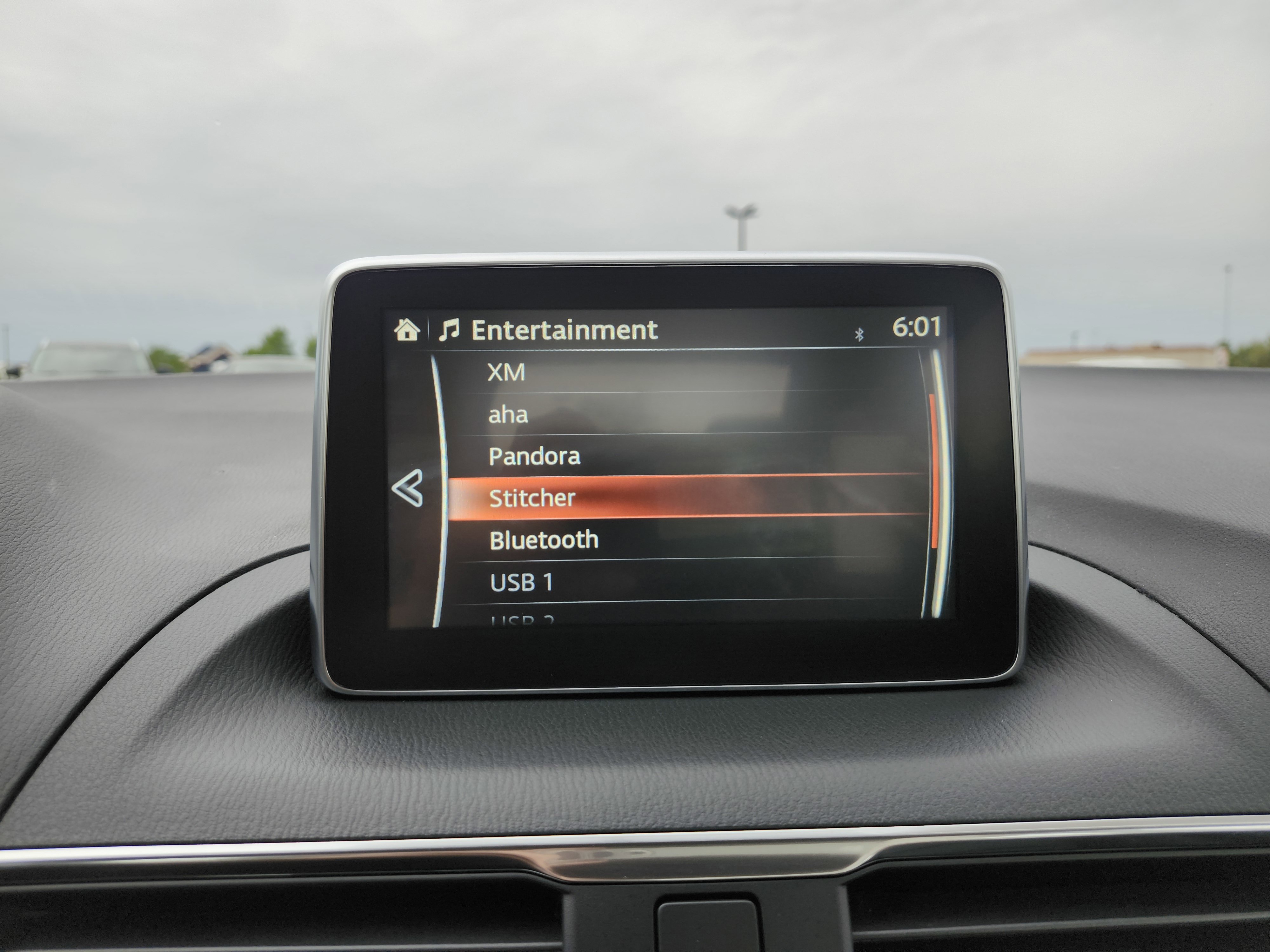 Used 2014 MAZDA MAZDA3 s Touring FWD image 6