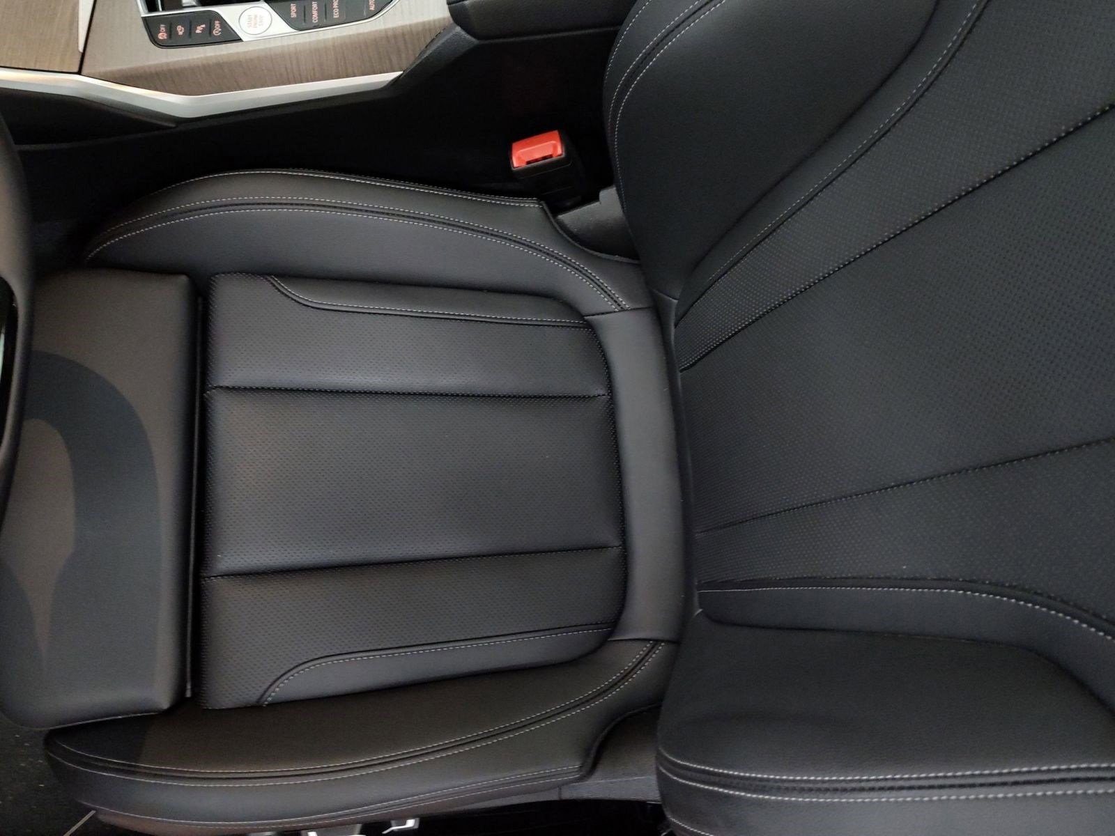 Used 2025 BMW 330i xDrive Sedan image 13