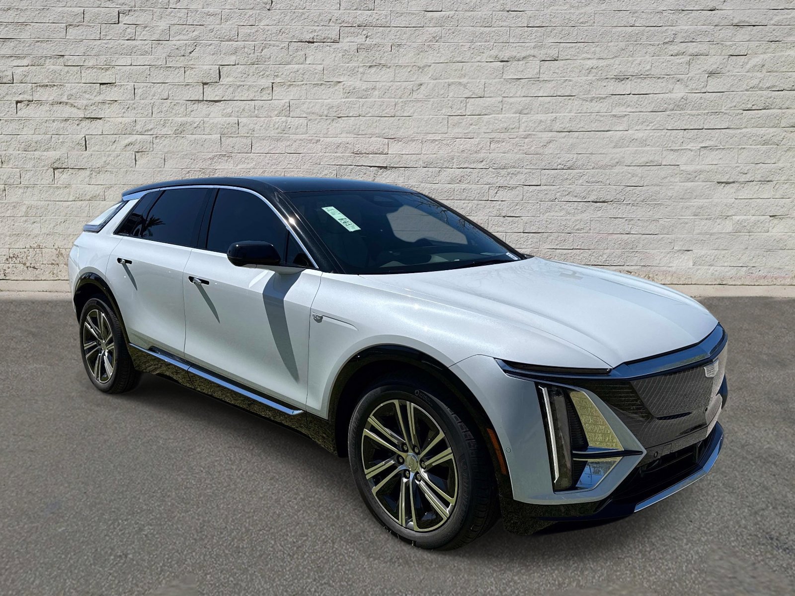 New 2026 Cadillac Lyriq Luxury w/ LPO, Floor Liner Package image 7