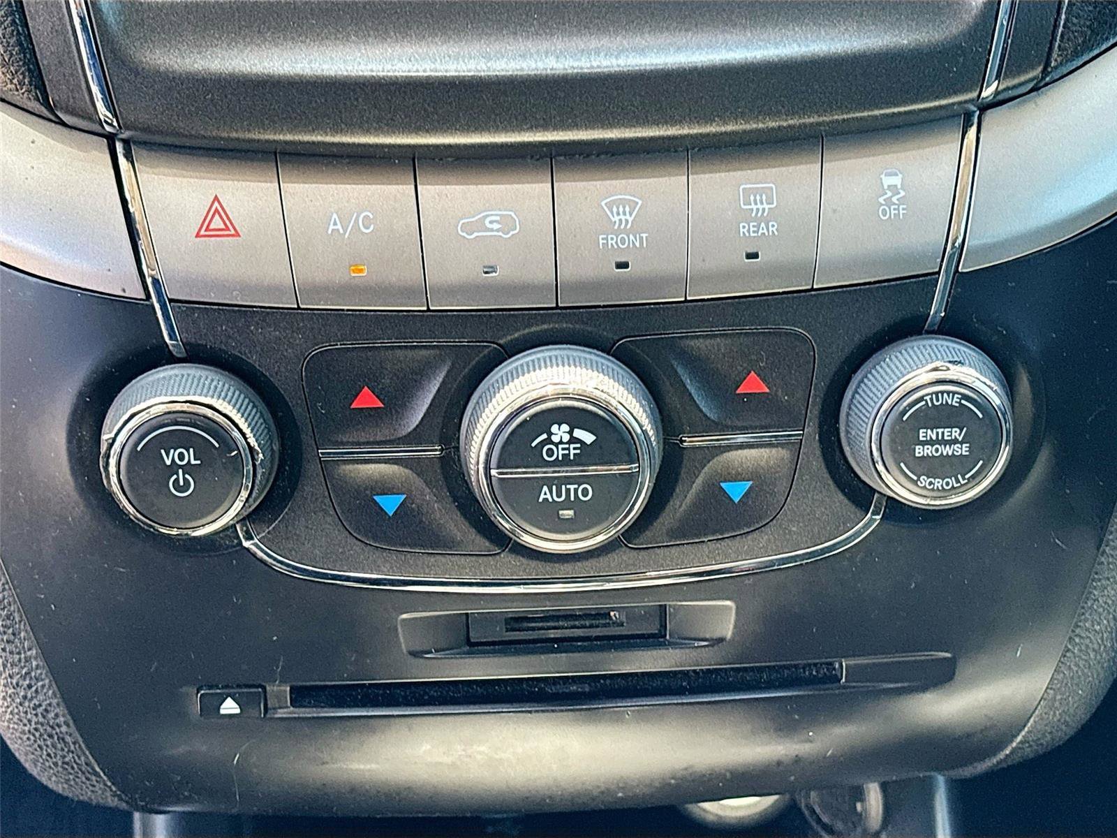 Used 2020 Dodge Journey Crossroad FWD image 15
