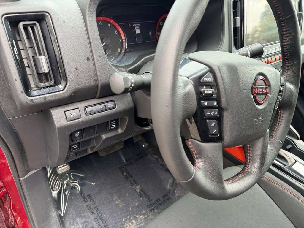 Used 2025 Nissan Frontier Pro-X w/ Pro Convenience Package image 15