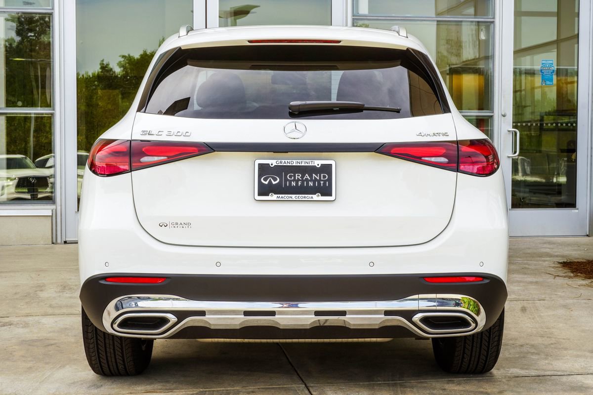 Used 2026 Mercedes-Benz GLC 300 4MATIC image 11