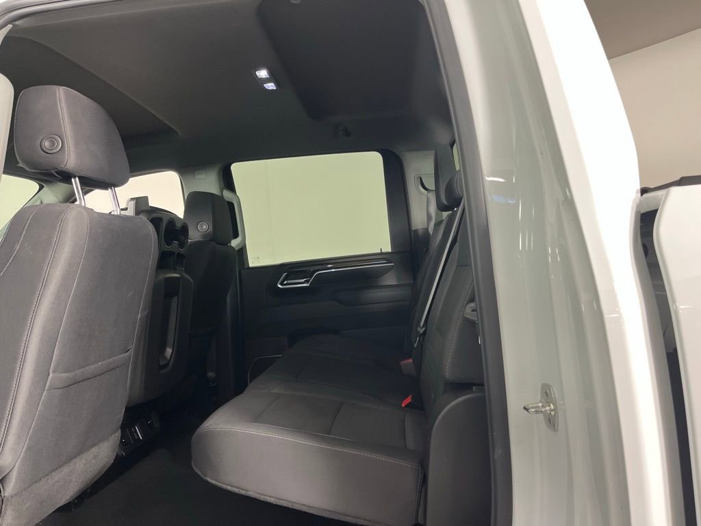 Used 2025 Chevrolet Silverado 2500 LT w/ Convenience Package image 30