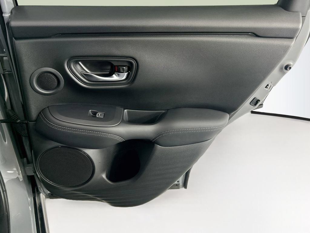Used 2025 Acura ADX AWD image 25