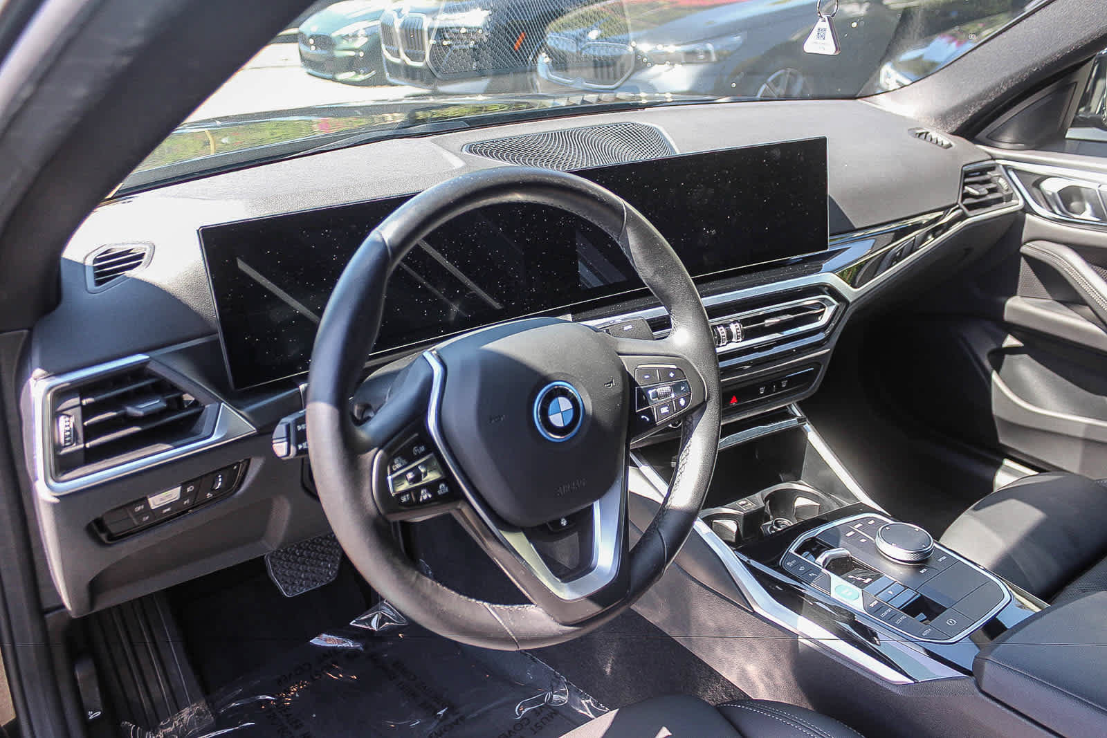 Certified 2023 BMW i4 eDrive40 RWD image 16