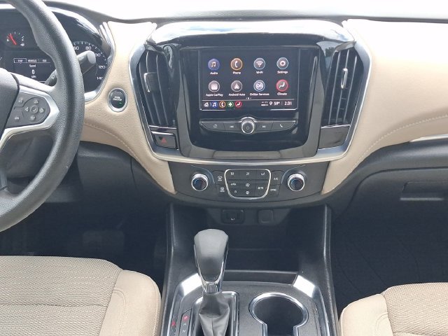 Used 2024 Chevrolet Traverse LS FWD image 4