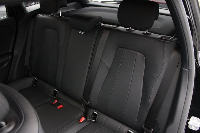 New 2025 Mercedes-Benz GLA 250 4MATIC image 30