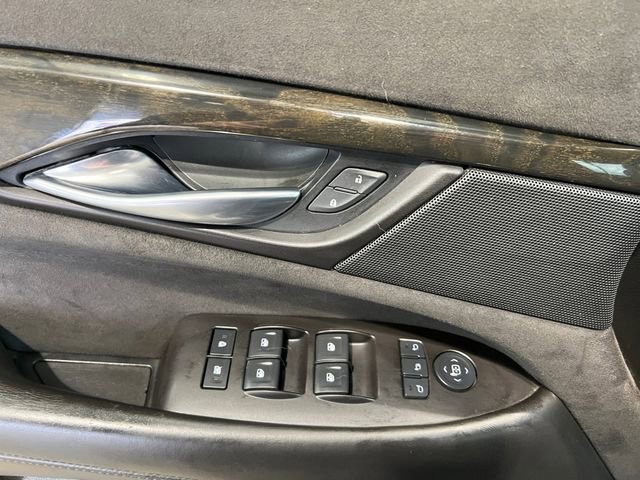 Used 2016 Cadillac Escalade ESV Platinum AWD/4WD image 17